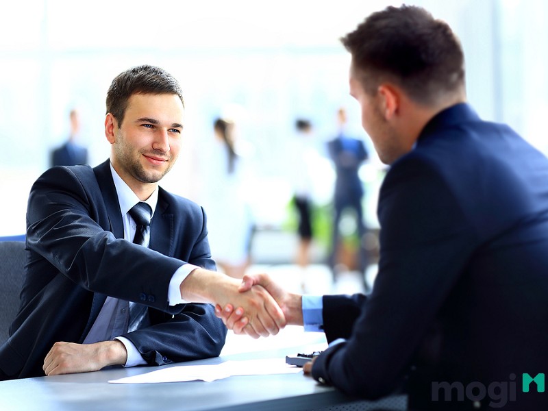 Thuê mặt bằng cẩn thận tránh mất tiền oan 4 Đàm phán, trao đổi rõ ràng về giá thuê mặt bằng cùng các chi phí liên quan