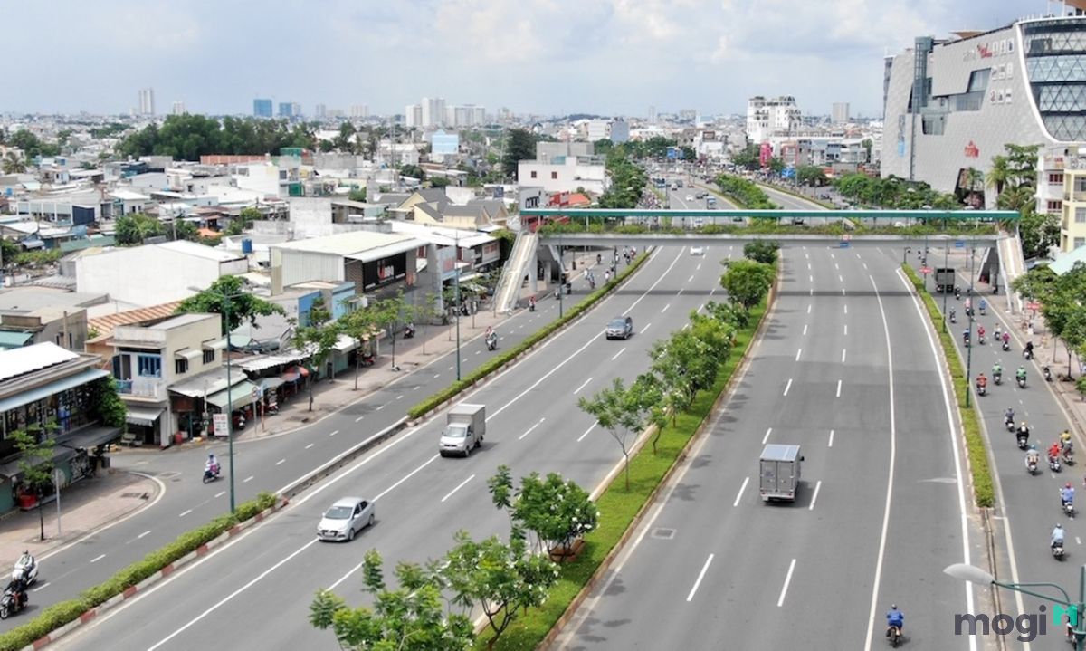 Phạm Văn Đồng là tuyến đường quan trọng bậc nhất của tphcm