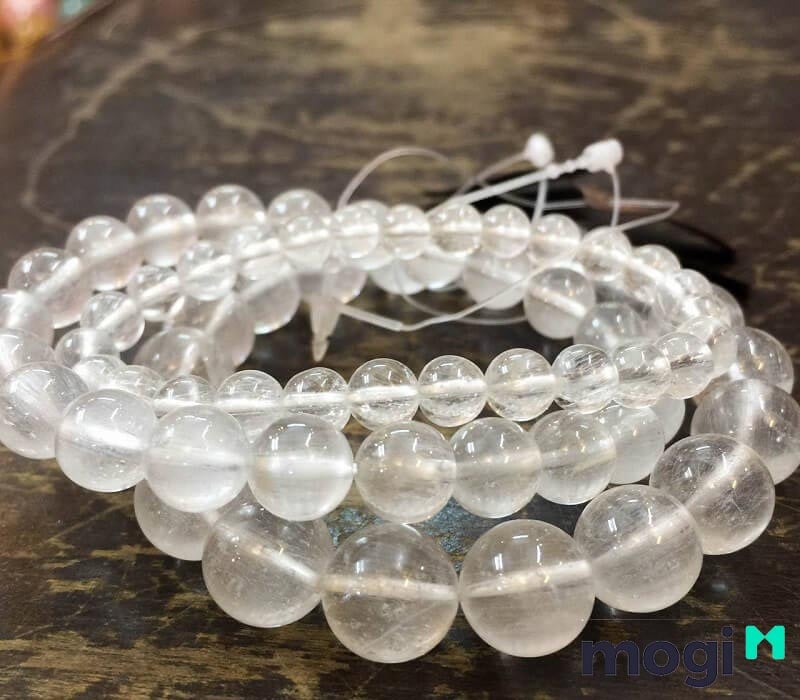 Thạch anh ưu linh trắng rất hợp mệnh với hành Kim