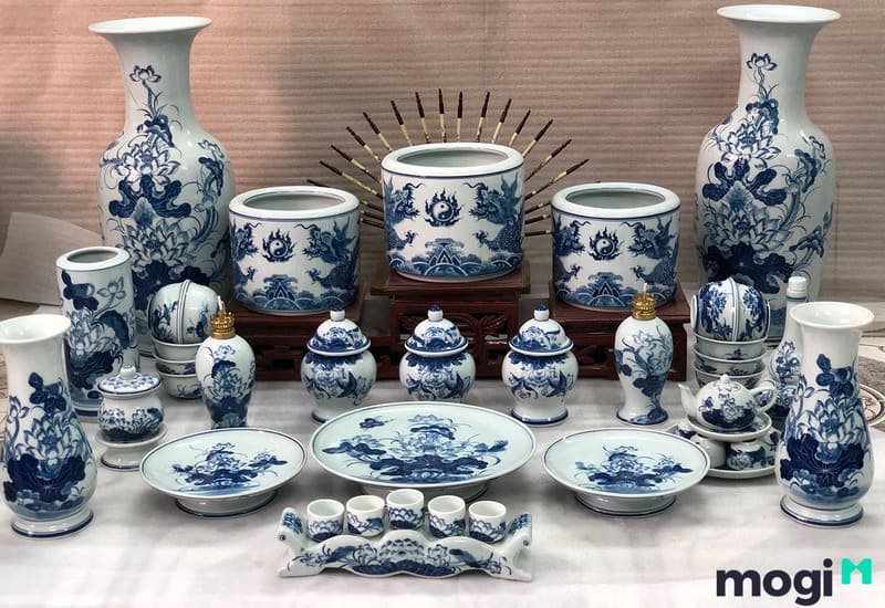 Nguyên tắc khi sử dụng và cách đặt bát hương trên bàn thờ