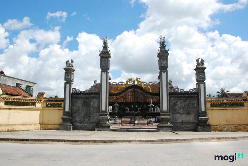 Cổng tam quan là gì? Khám phá kiến trúc và ý nghĩa của cổng tam quan 4 Tam quan môn tứ trụ rất độc đáo