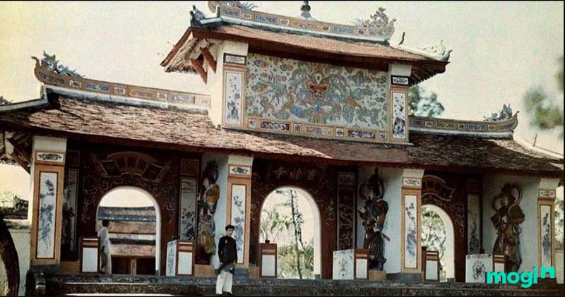 Cổng tam quan là gì? Khám phá kiến trúc và ý nghĩa của cổng tam quan 7 Tam quan môn Huế đầy bí ẩn