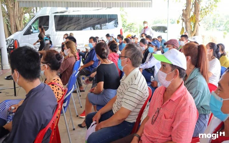 Cạnh tranh đấu giá đất