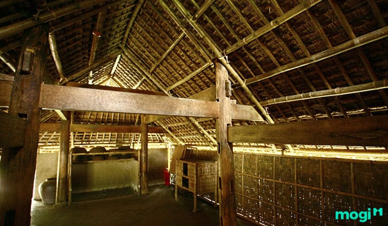 Vách lá đơn sơ, mộc mạc