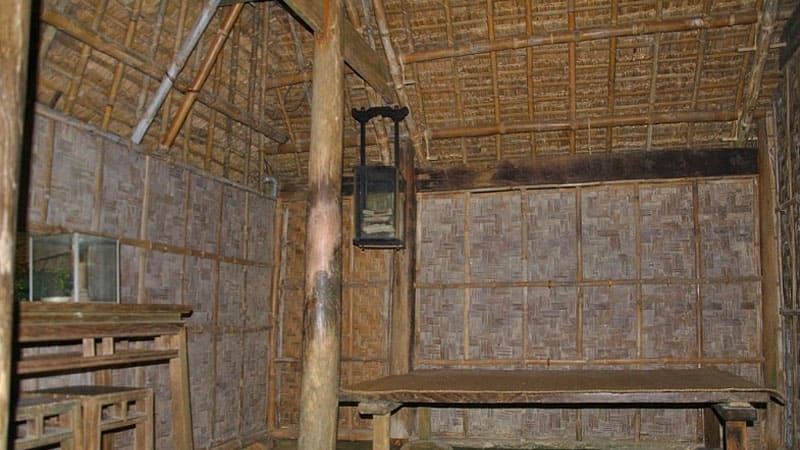 Chiếc đèn dầu cổ xưa