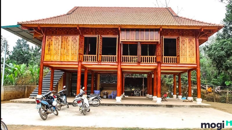 Nhà sàn bê tông tân cổ điển