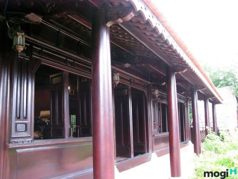 Đo cột nhà, mái nhà