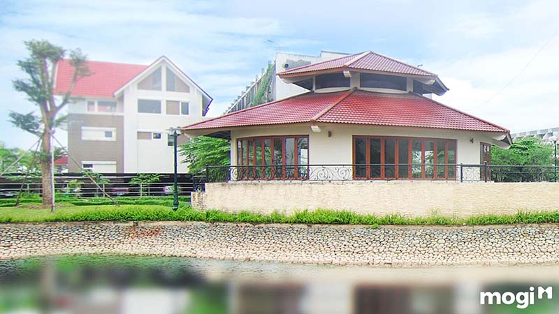 Biệt thự hướng ra hồ