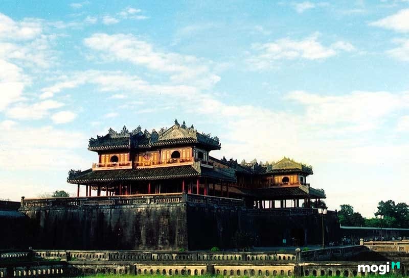 Cung điện ở Huế.
