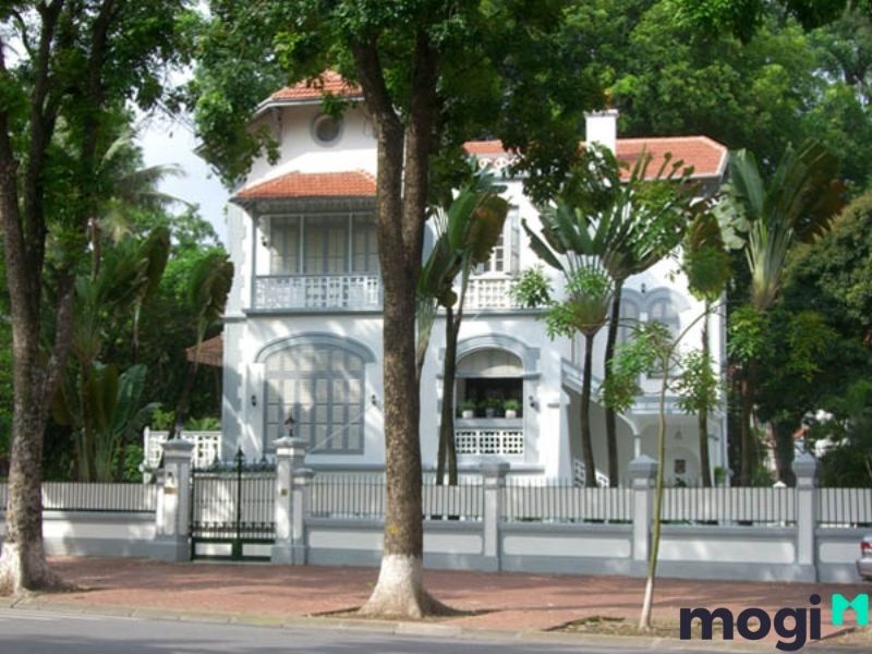 Phong cách kiến trúc địa phương Pháp