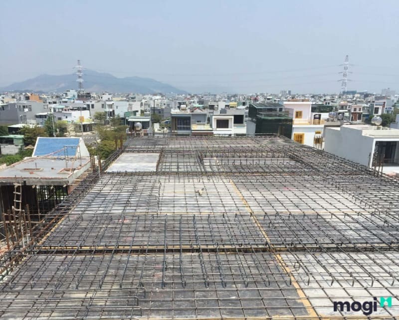 Lễ cúng đổ mái tầng 1 đặt ở đâu? Cách sắm lễ và văn khấn chi tiết 2 Vậy lễ cúng đổ mái tầng 1 đặt ở đâu phù hợp?