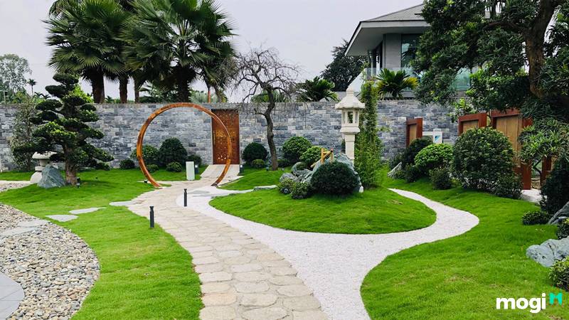 Nhà Nhật Bản Phong Cách Tối Giản. 20+ Mẫu Thiết Kế Cực Thu Hút 13 Sân vườn tạo không gian xanh, tối giản