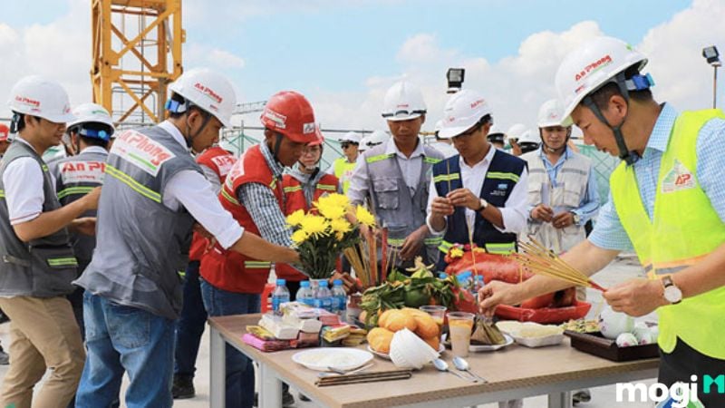 Lễ cúng đổ mái tầng 1 đặt ở đâu? Cách sắm lễ và văn khấn chi tiết 1 le cung do mai tang 1 dat o dau 11