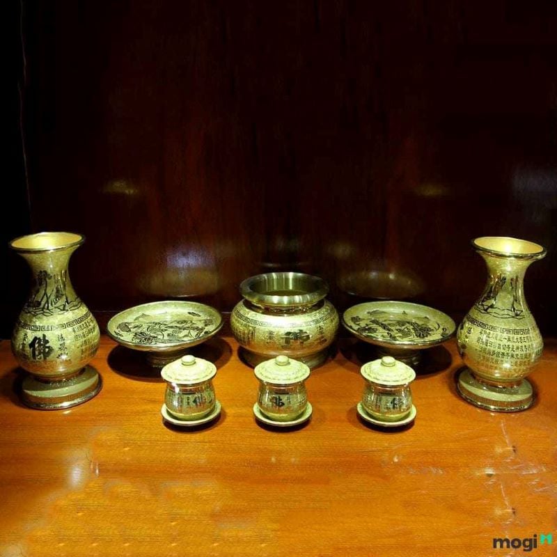 bàn thờ phật đơn giản