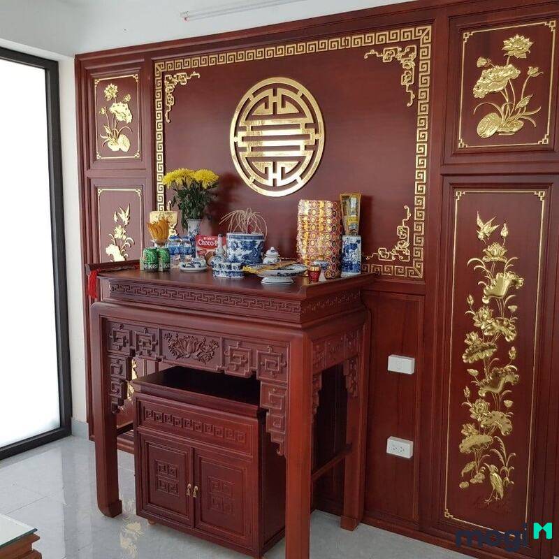 Bàn thờ tam cấp