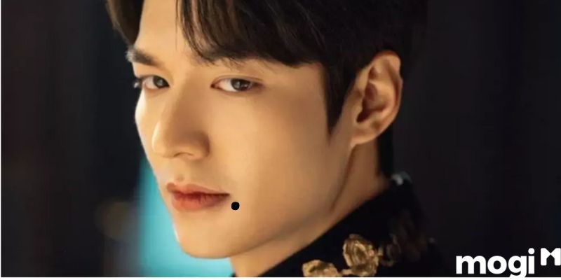 Nốt ruồi trên mặt đàn ông giàu sang ở mép miệng