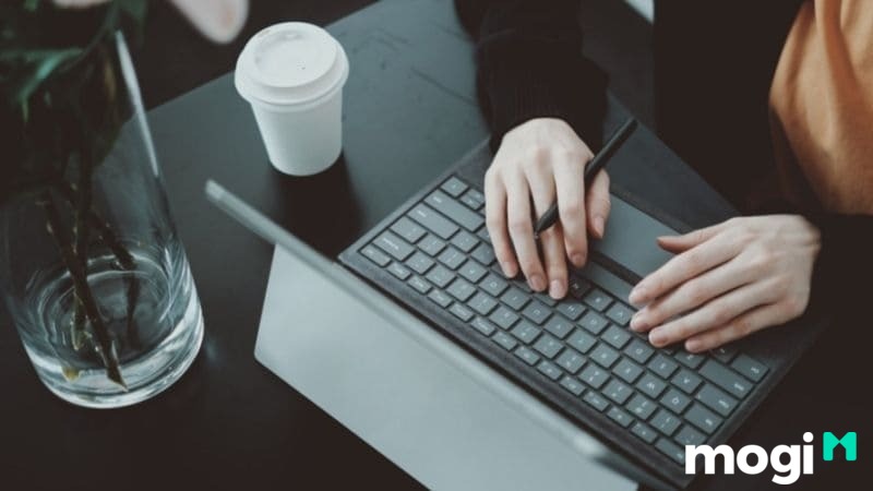 Người mệnh Thủy thường lựa chọn những ngành có liên quan đến học thuật, nghiên cứu...