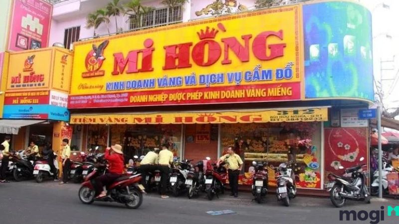 mua vàng tại tiệm vàng Mi Hồng