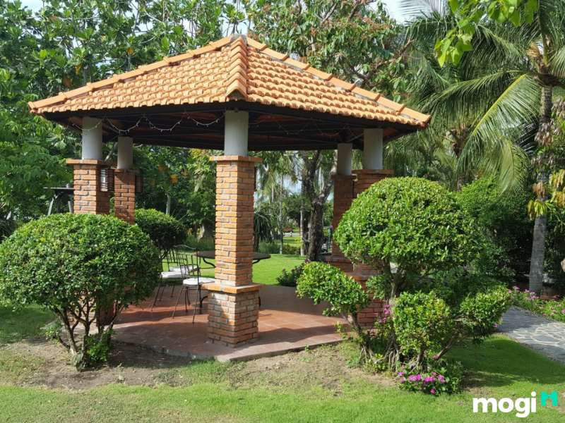Thiết kế sân vườn nhà quê đẹp, hiện đại