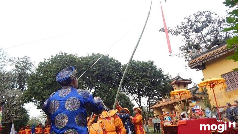 Cây nêu mang ý nghĩa trừ tà