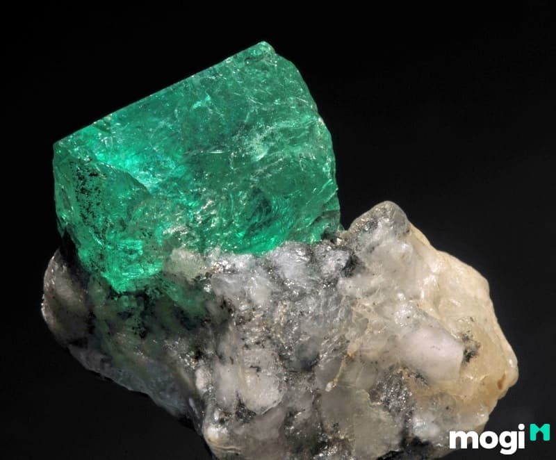 Đá Emerald xuất xứ từ đâu