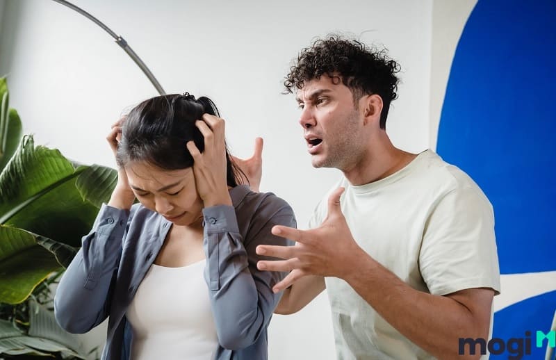 Cuộc sống hôn nhân của họ thường xuyên xung đột