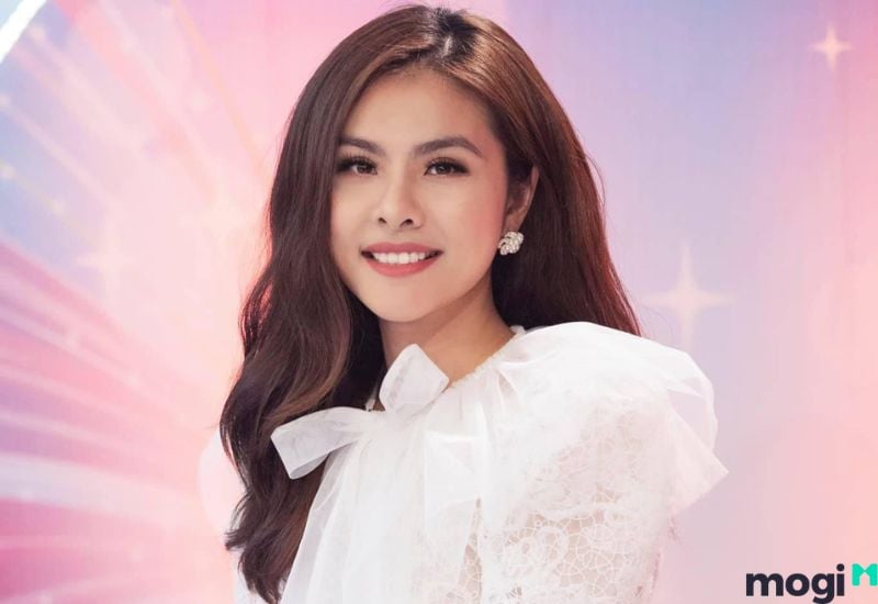 Mặt hình trái xoan đẹp mẫu 2