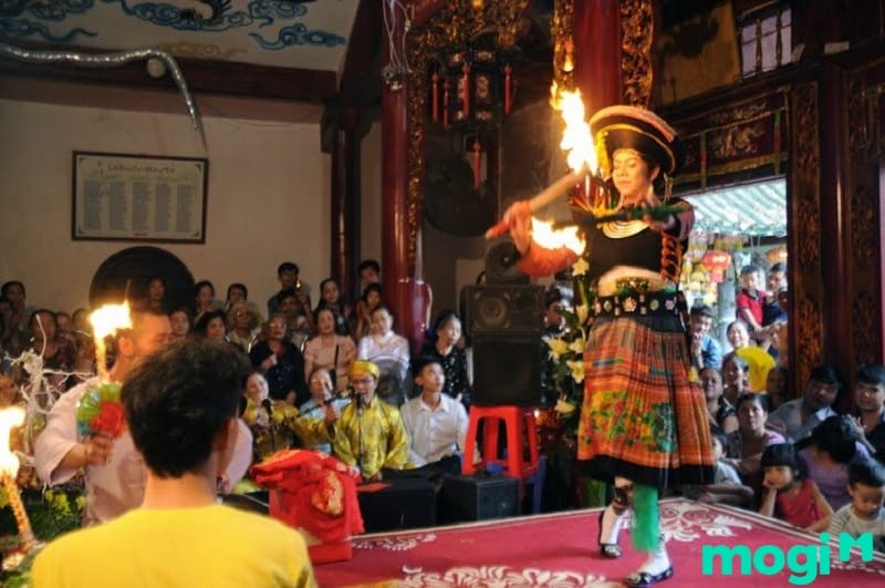 Trình tự các nghi thức trong buổi hầu đồng