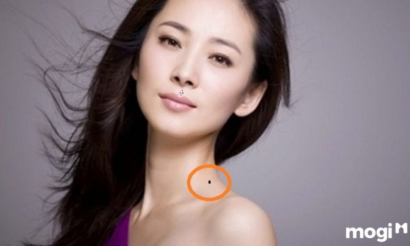 Giải Mã Ý Nghĩa Mb665 đăng ký tài khoản Ở Vai Nam Nữ Chi Tiết Từng Vị Trí 7 Nốt ruồi giữa vai và cổ