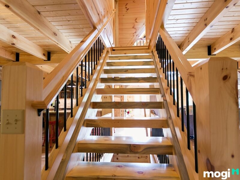 Màu sắc nên hài hòa với màu tổng thể chủ đạo của ngôi nhà
