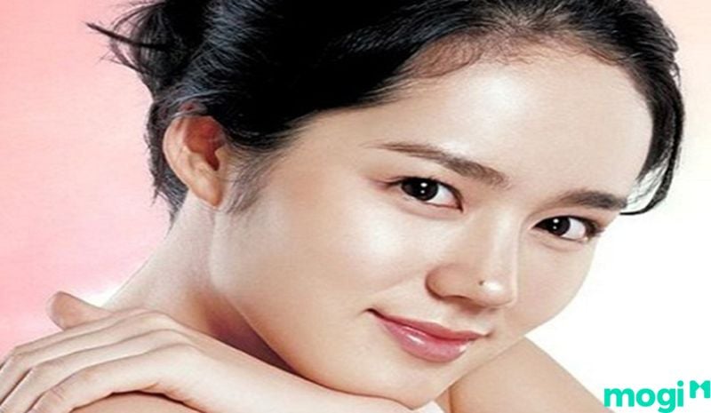 Nốt ruồi ở cánh mũi nữ