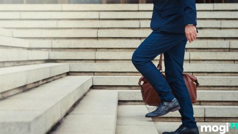 Dáng đi của người thành đạt ngay thẳng