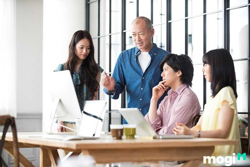 Thất Sát ở cung Quan Lộc thể hiện sự quyền uy, có tài về quản lý, tổ chức và sắp xếp công việc