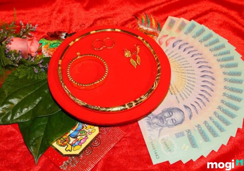 Lễ nạp tài là gì? Lễ nạp tài còn được gọi là lễ đen hay lễ dẫn cưới.