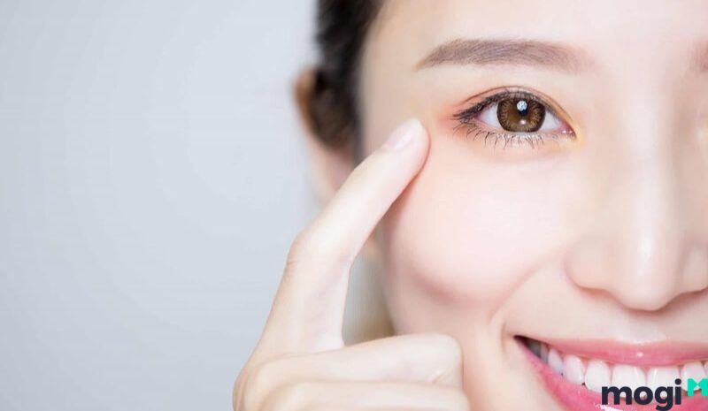 Mắt âm dương là gì - Đặc điểm của dáng mắt âm dương xấu