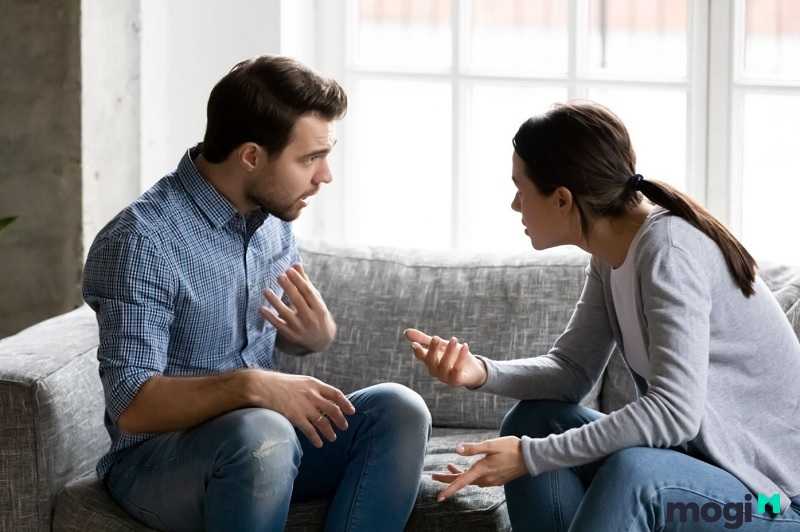 Kình Dương ở cung Phúc Đức, mọi người trong họ hàng thường hay bất đồng với nhau, cãi cọ