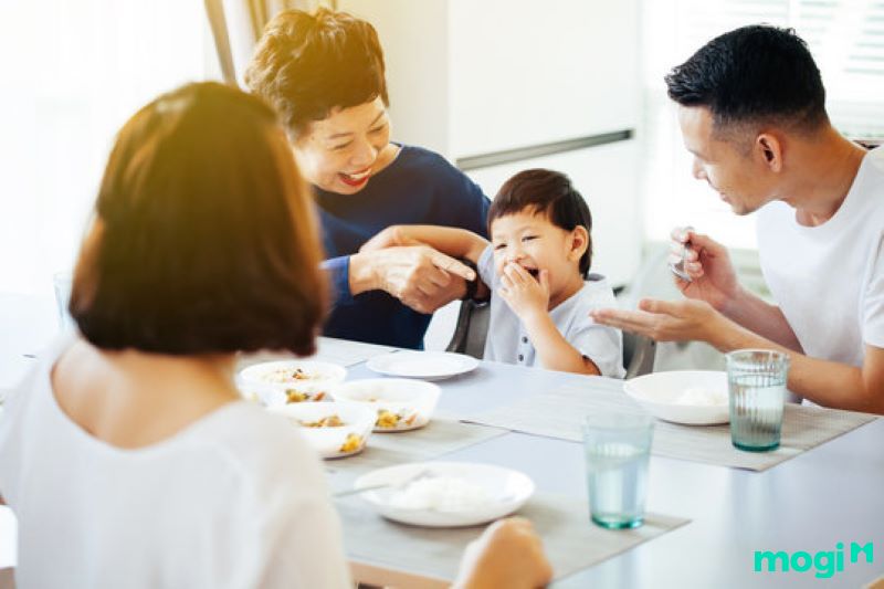 lông mày chữ bát