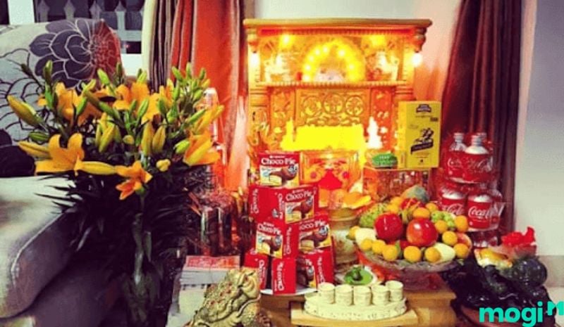 Tụ khí cho bàn thờ Thần Tài Thổ Địa trong 100 ngày đầu tiên