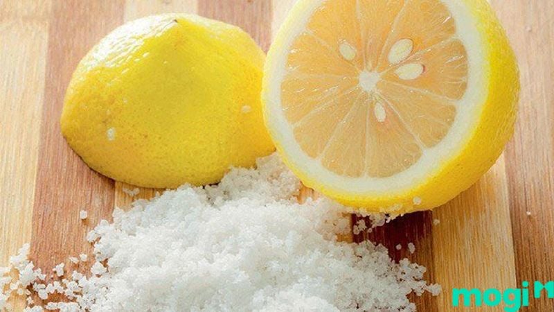 Cách làm sáng bạc bằng chanh và muối