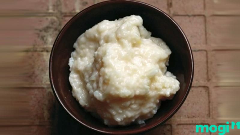 Cách làm sáng bạc bằng cơm mẻ