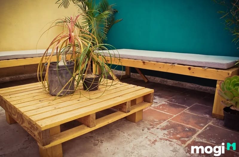 Bạn có thể làm các bàn trưng bày chậu cây sáng tạo từ gỗ Pallet