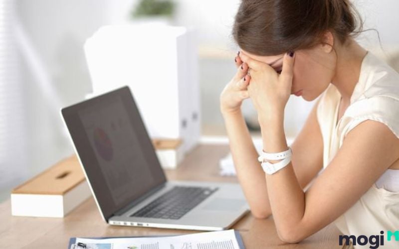 Giật mắt phải liên tục có thể là điềm báo hoặc bệnh