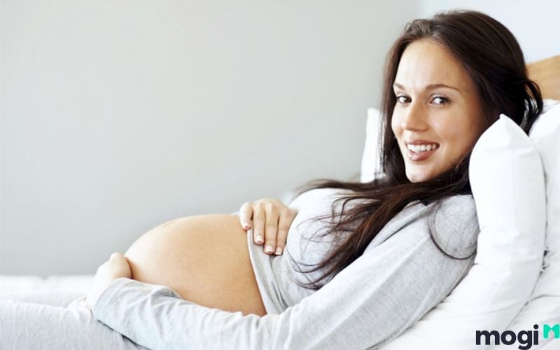 nằm mơ thấy người khác có bầu là điềm gì