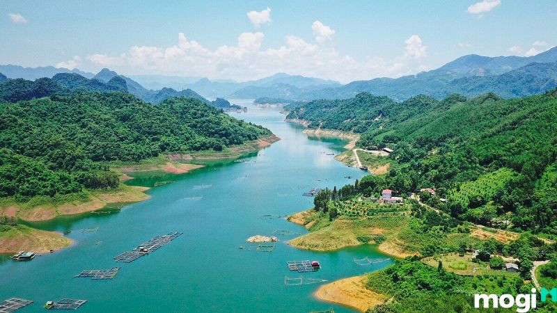 MNC là đất gì?