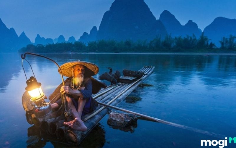 Mơ thấy bắt cá ở sông, hồ