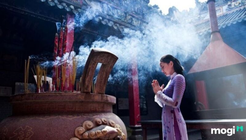Đảnh lễ khấn nguyện bình an, sức khỏe, may mắn