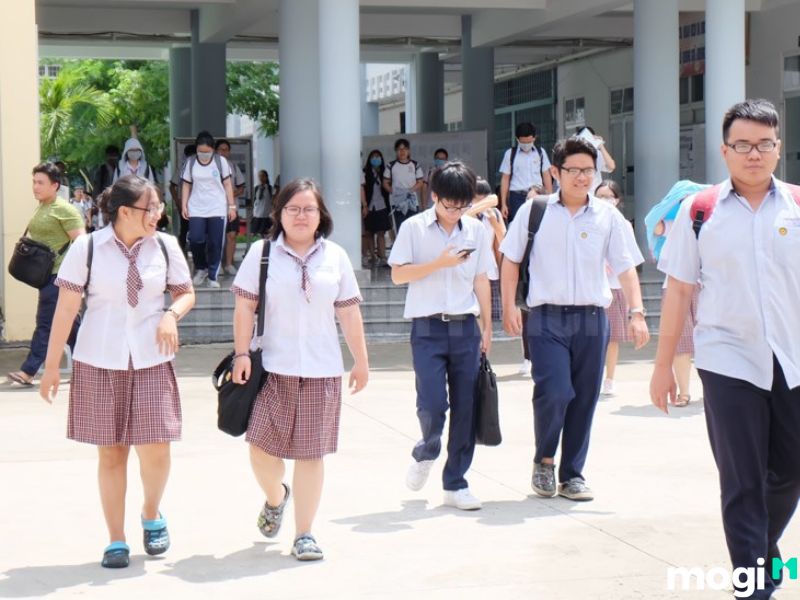 mơ thấy đi học
