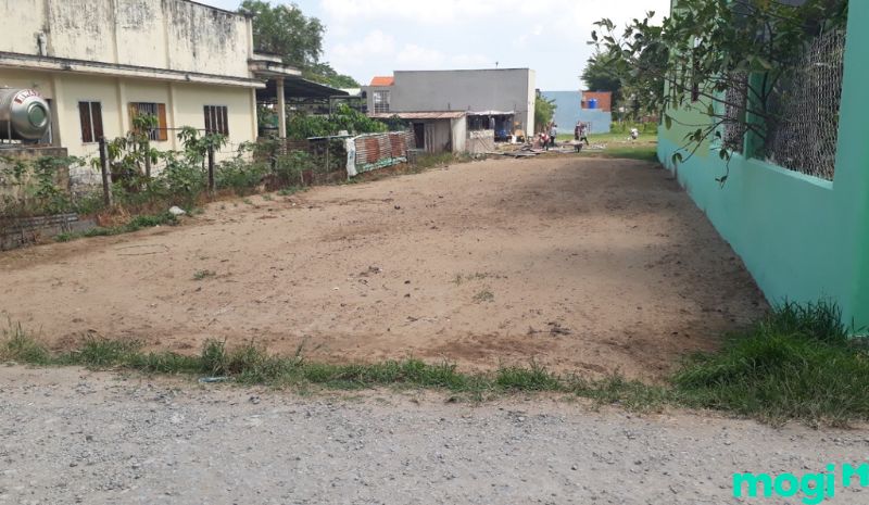 Đất thổ cư là gì - Đất nền chỉ đơn giản là phần đất trống