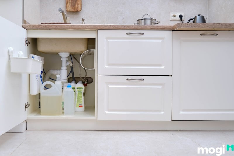 Tận dụng không gian trống phía dưới bồn rửa
