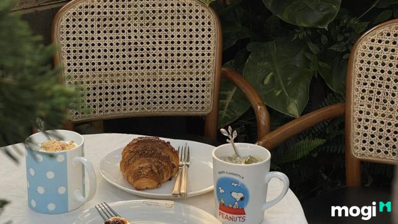 Trang trí Noel quán cafe